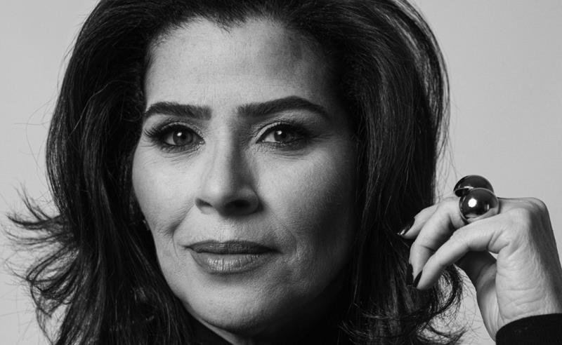 Mercado digital ganha força com mulheres maduras que transformam carreira em negócio online