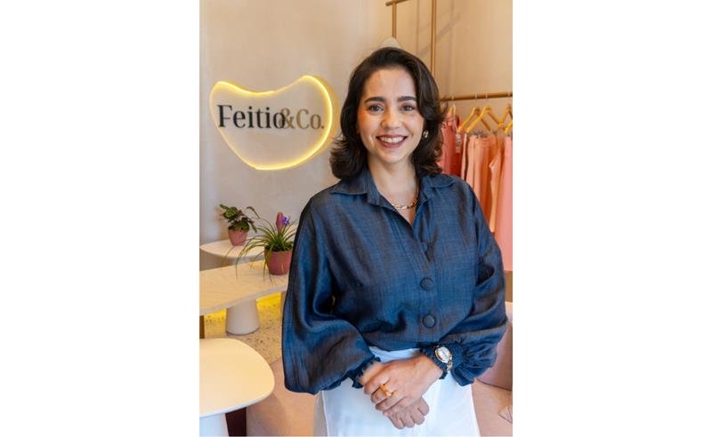 Mariana Holanda, CEO das marcas Feitio & Co e Estilo Feitiço, destaca a importância da valorização de fornecedores regionais