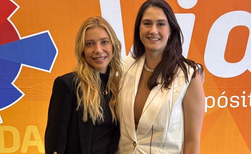 Paola Guaraná participa de palestra sobre saúde mental ao lado de Luiza Possi em Brasília