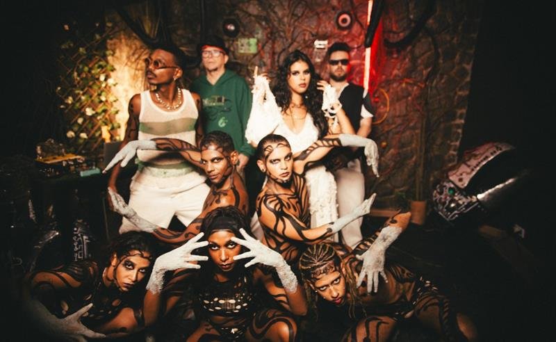 Barbarize convoca o legado do manguebeat em novo videoclipe com Fred Zero4