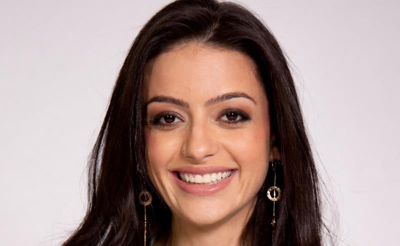 Casos como o da atriz Bella Campos evidenciam o impacto do ambiente de trabalho na saúde mental. Como a psicologia organizacional enxerga esse tipo de situação?