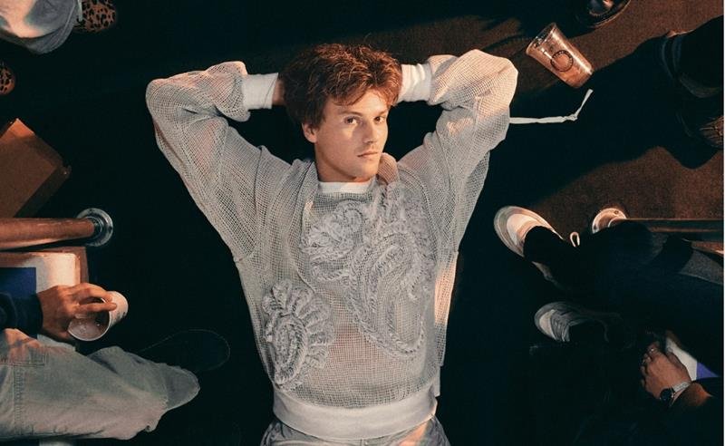 Ruel lança novo single “Debbie Don’t Cry”