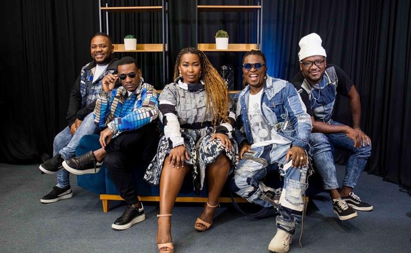 Banda Afromix agita o subúrbio carioca com show gratuito