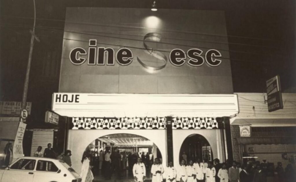 CineSesc recria atmosfera dos cinemas de rua paulistanos com ambientação inédita e mostra gratuita de filmes clássicos