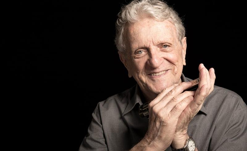 Maurício Einhorn celebra 94 anos com o show “Mestre da Harmônica” no Dolores Club, na Lapa